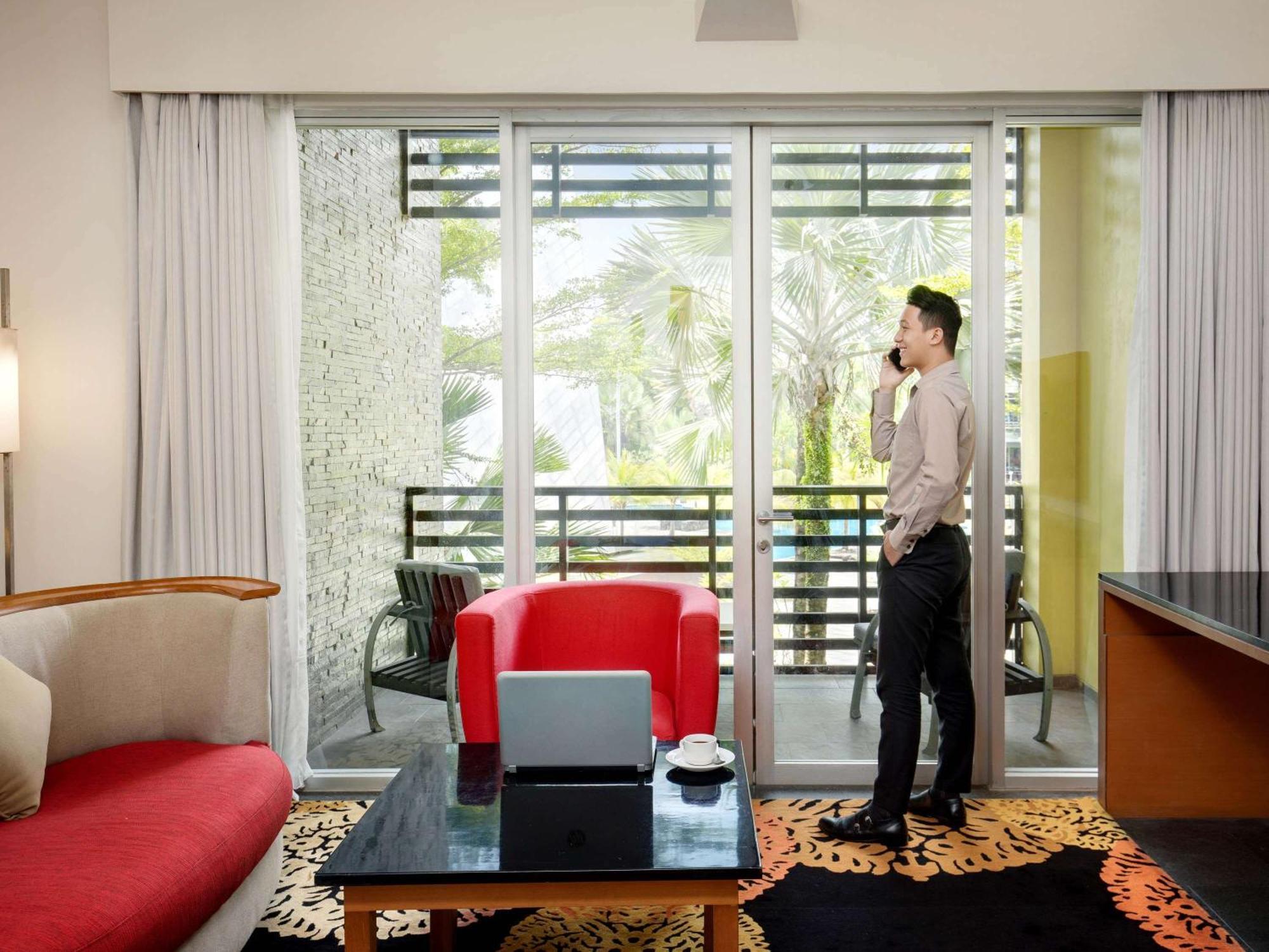 Novotel Palembang Luaran gambar